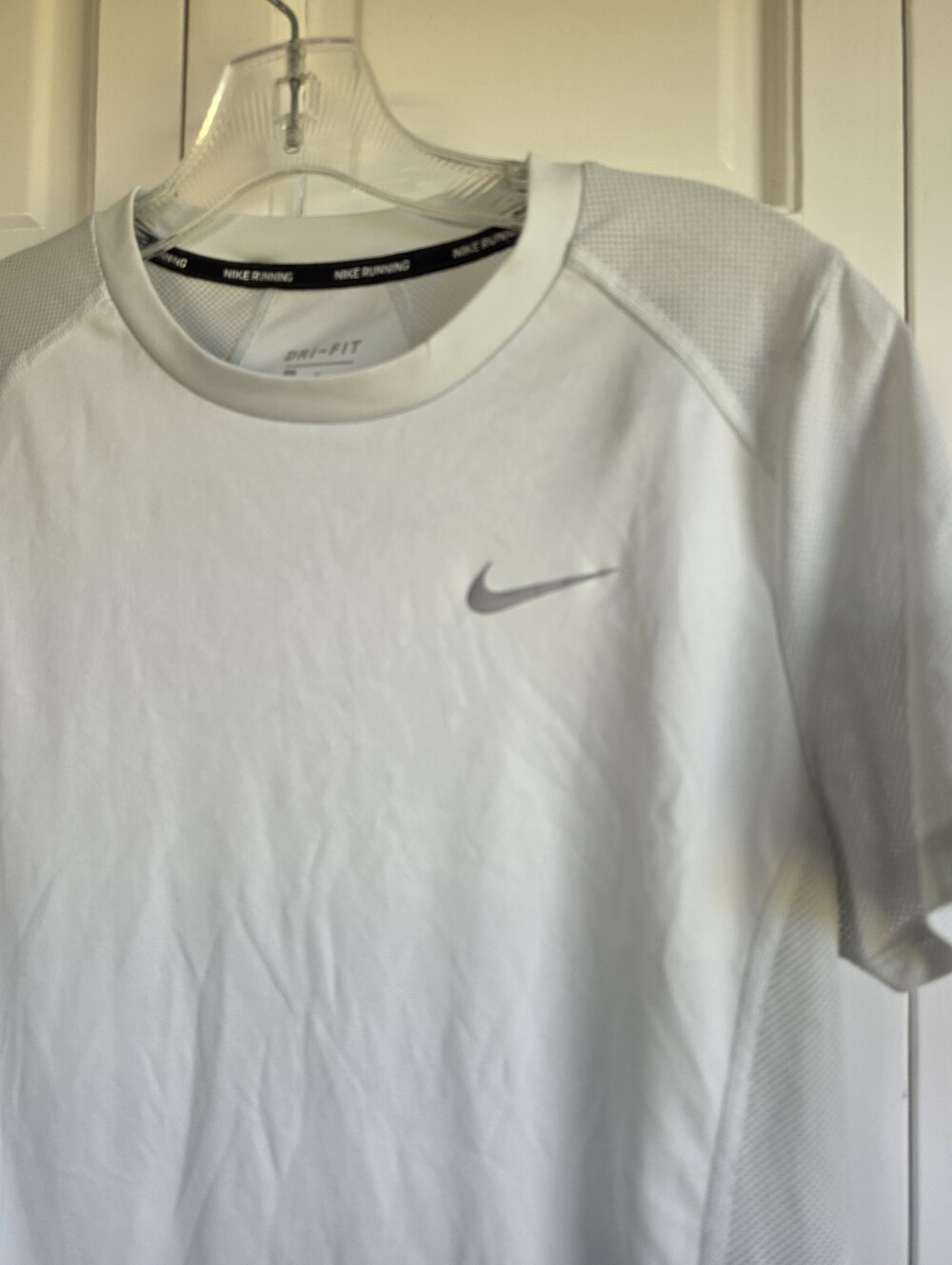 Nike Dri-fit Running top - Picture 2 of 7